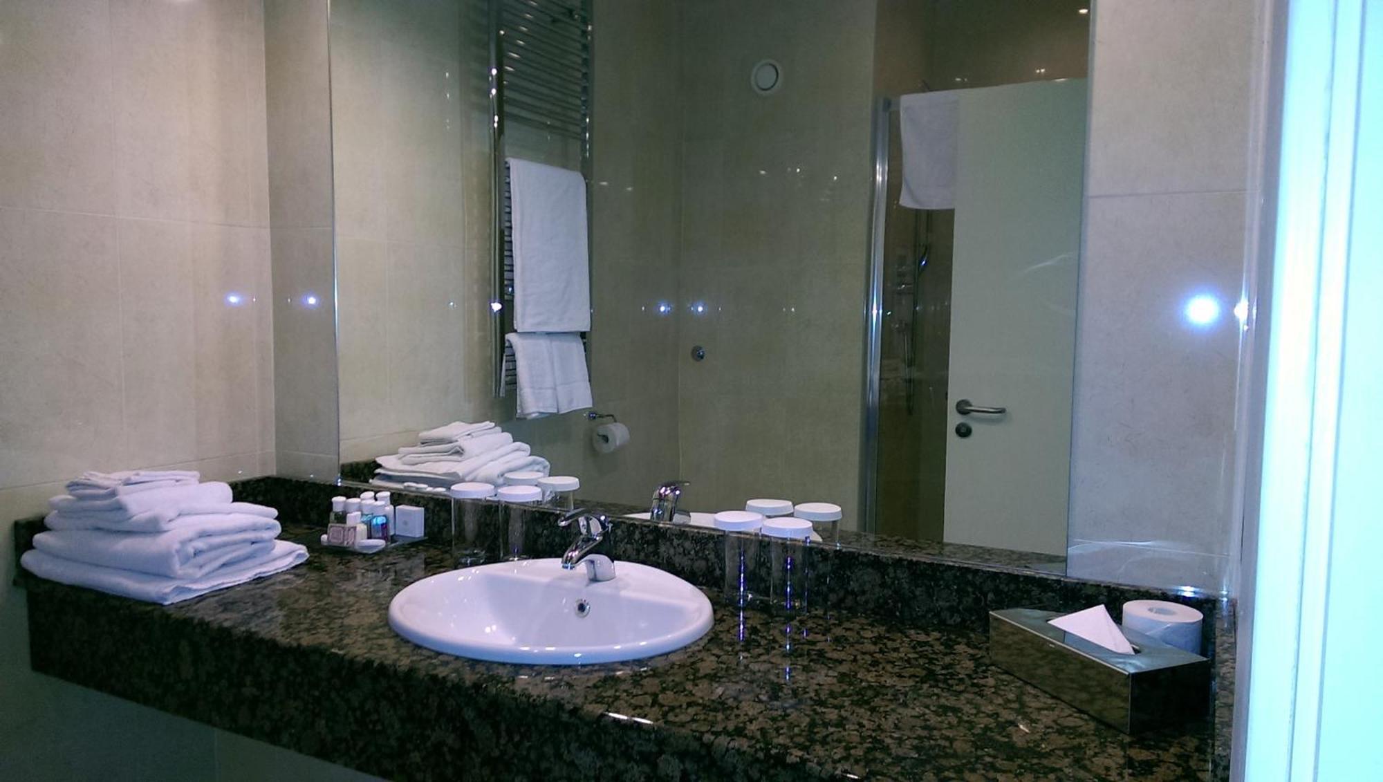 The Shirley Arms Hotel Carrickmacross Phòng bức ảnh