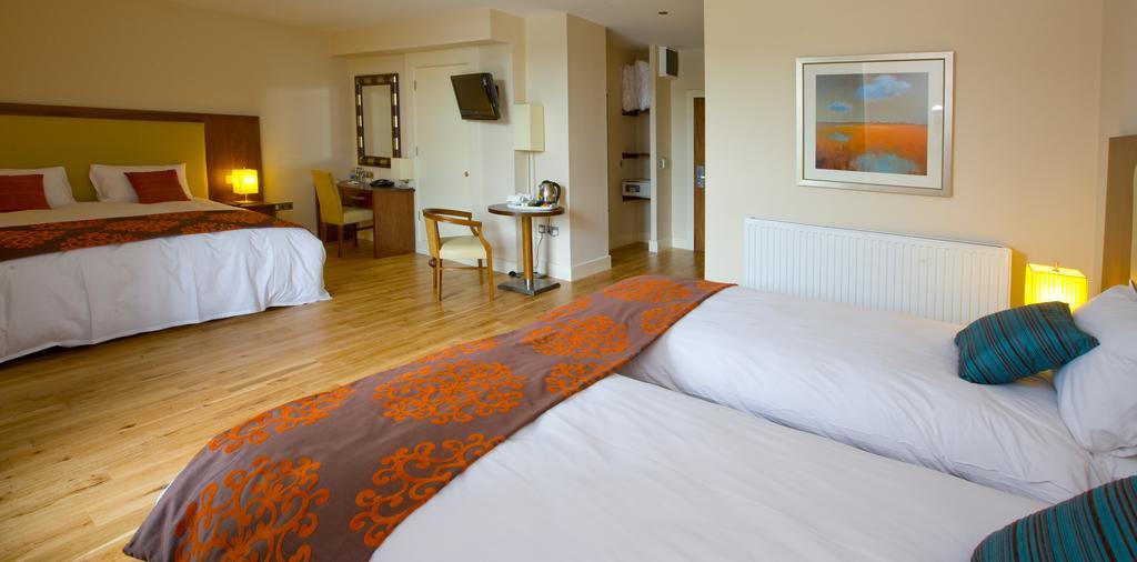 The Shirley Arms Hotel Carrickmacross Ngoại thất bức ảnh
